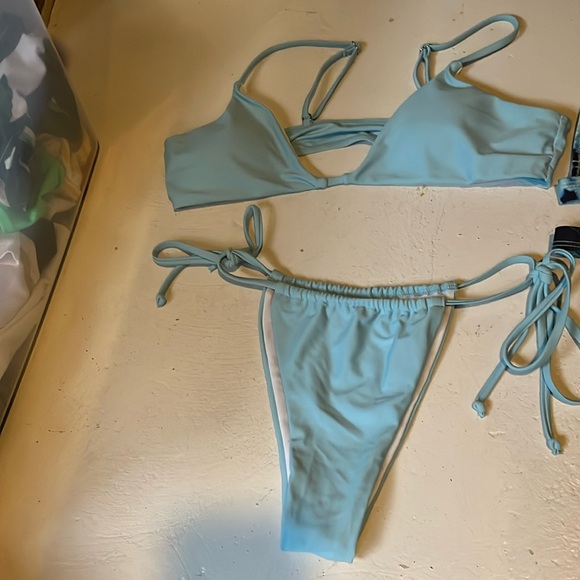 Swim wear bundle - Picture 1 of 5